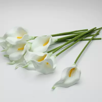 Каллы из латекса d=12 см, h=33 см, белые с желтой серединкой НТ356