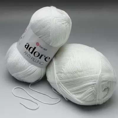 Пряжа акрилова YarnArt Adore AntiPilling(ЯрнАрт Адор анти-піллінг акрил)№330 біла 100 гр., 280 м