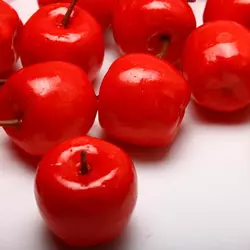 Штучні фрукти Яблука червоні d = 3,5 см F108