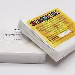 Полімерна глина Пластішка флуоресцентна біла 0201, 75 гр.