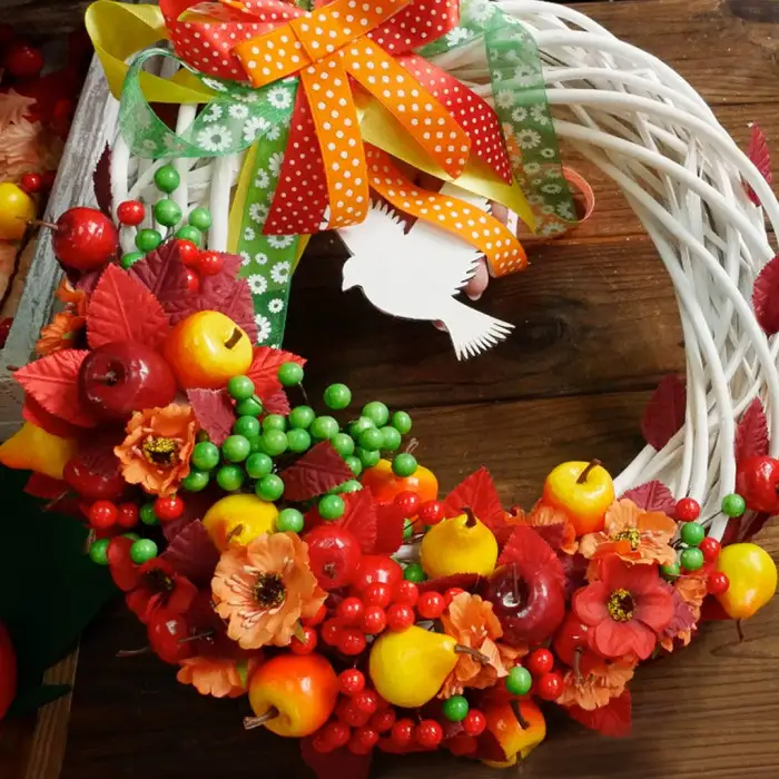 Свечи с осенним декором