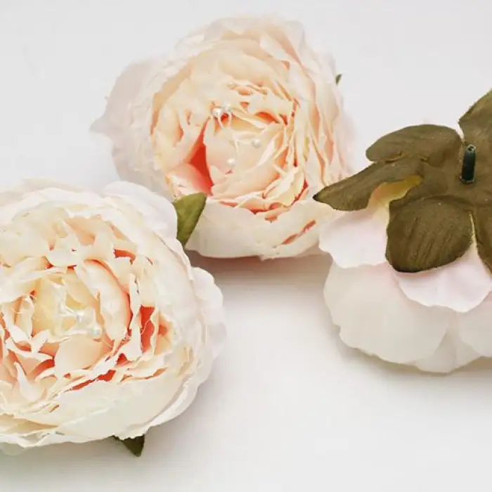 Головка Півонії тканинна 8 см біло-рожева купити за ціною 42.50 грн в ...